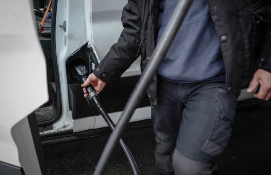 全美柴油价格涨幅远超汽油，会让农民今年的日